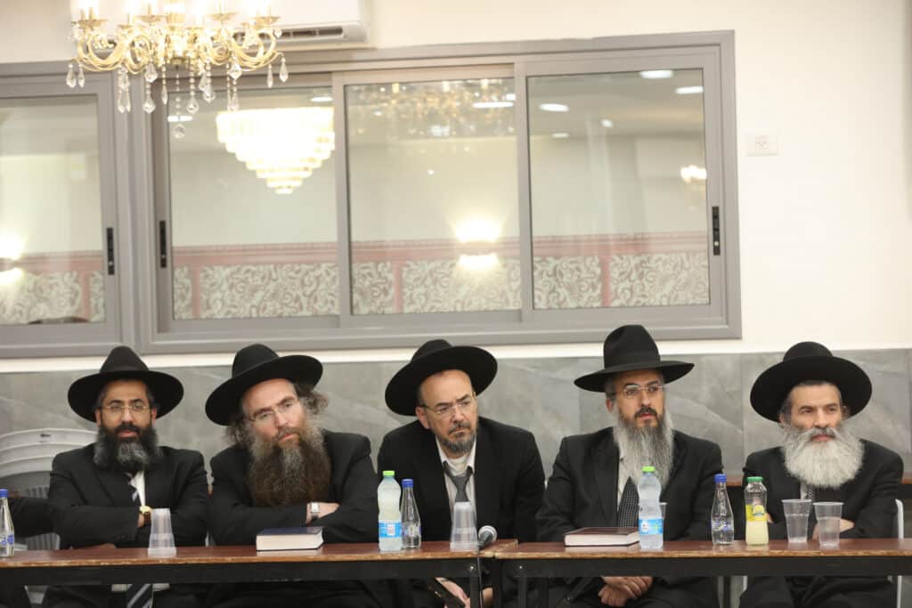 הגר"מ צדקה: "אנחנו במצב חירום, עלינו להתחזק בתפילה"