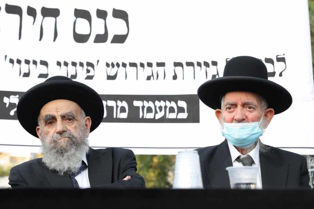 תושבי שכונת שמואל הנביא התכנסו לעצרת תפילה וזעקה תושבי שכונת שמואל הנביא התכנסו לעצרת תפילה וזעקה