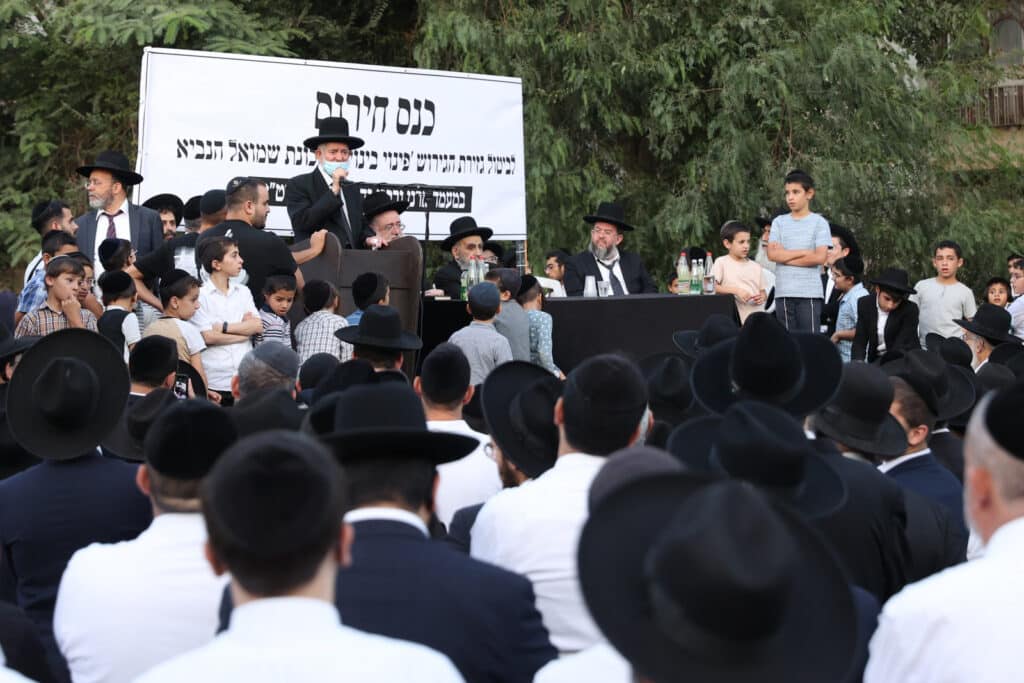 תושבי שכונת שמואל הנביא התכנסו לעצרת תפילה וזעקה תושבי שכונת שמואל הנביא התכנסו לעצרת תפילה וזעקה