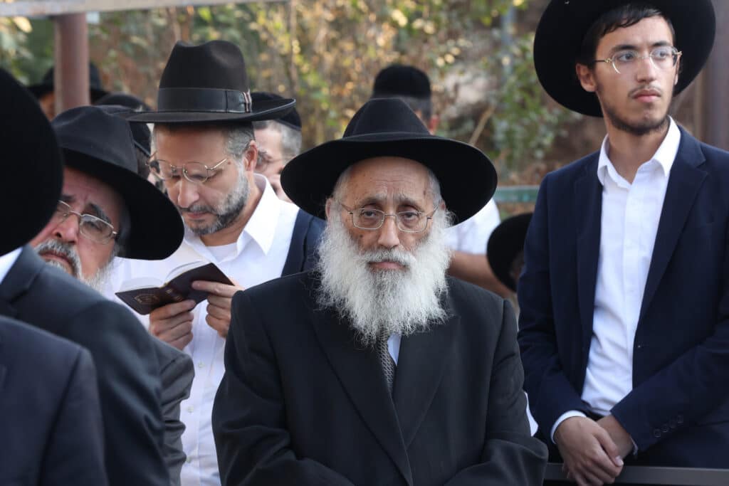 תושבי שכונת שמואל הנביא התכנסו לעצרת תפילה וזעקה תושבי שכונת שמואל הנביא התכנסו לעצרת תפילה וזעקה