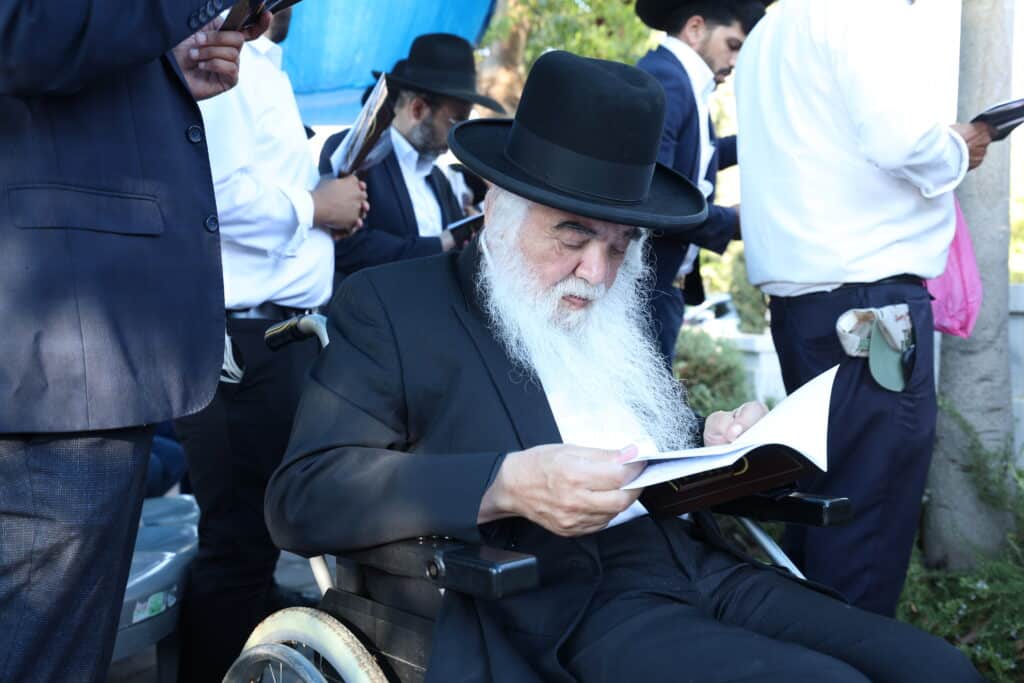 המוני בית ישראל עלו לקברו של גאון רבני תימן הרב יוסף צובירי זצוקללה"ה