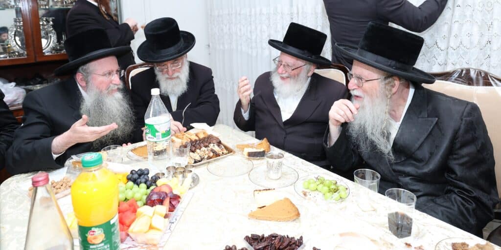 שמחת אירוסי בן זקוניו של כ"ק גאב"ד קרית צאנז