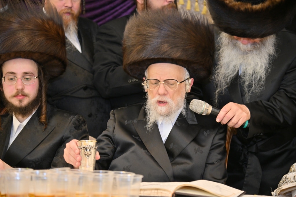 שמחת בית ספינקא - עבודת הלב ליעזש - טשאקאווע - מאקאווא