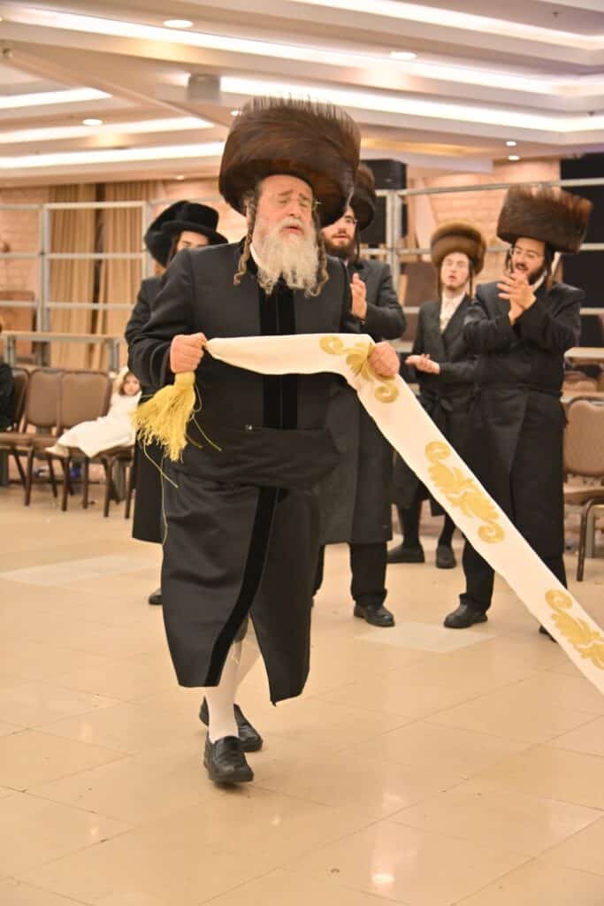 שמחת בית ספינקא - עבודת הלב ליעזש - טשאקאווע - מאקאווא