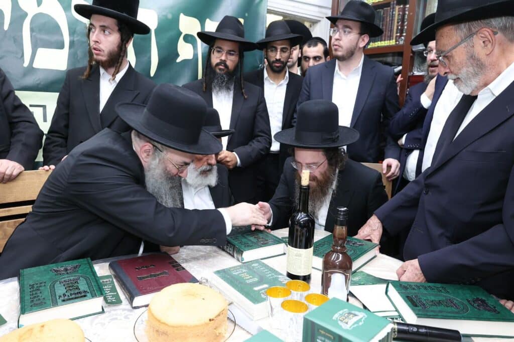 בבית המיתולוגי ברחוב רשב"ם: גדו"י התכנסו לחזק את לימוד דף היומי