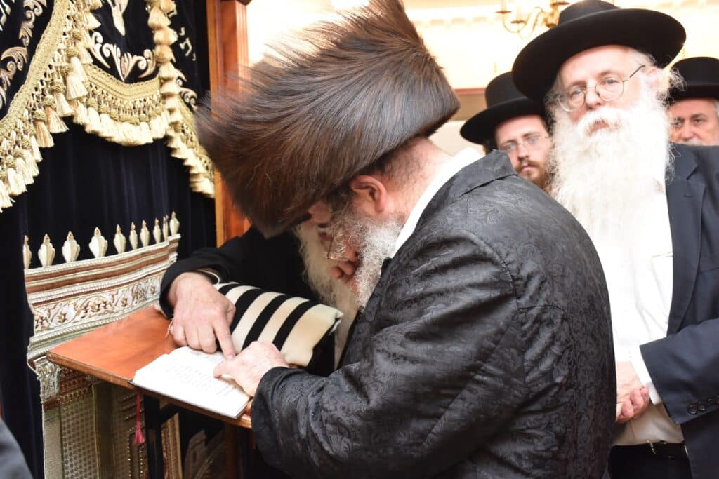 כשם שנכנס: שמחת הברית לנכד המקובל