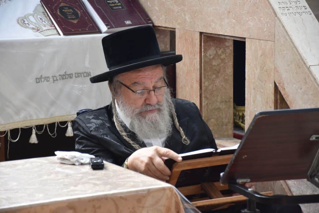 חסידי אשלג קוננו עם הרבי על חורבן הבית