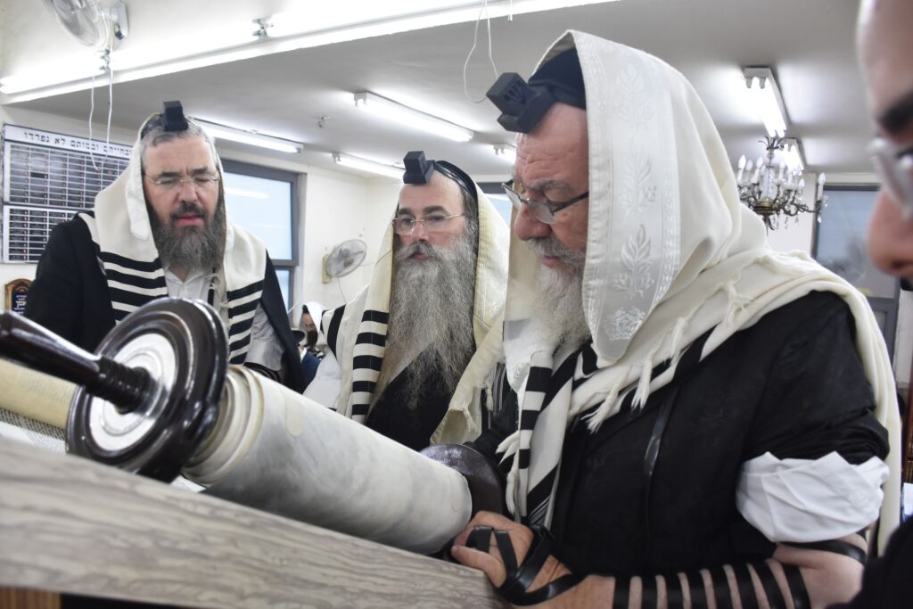 חסידי אשלג קוננו עם הרבי על חורבן הבית