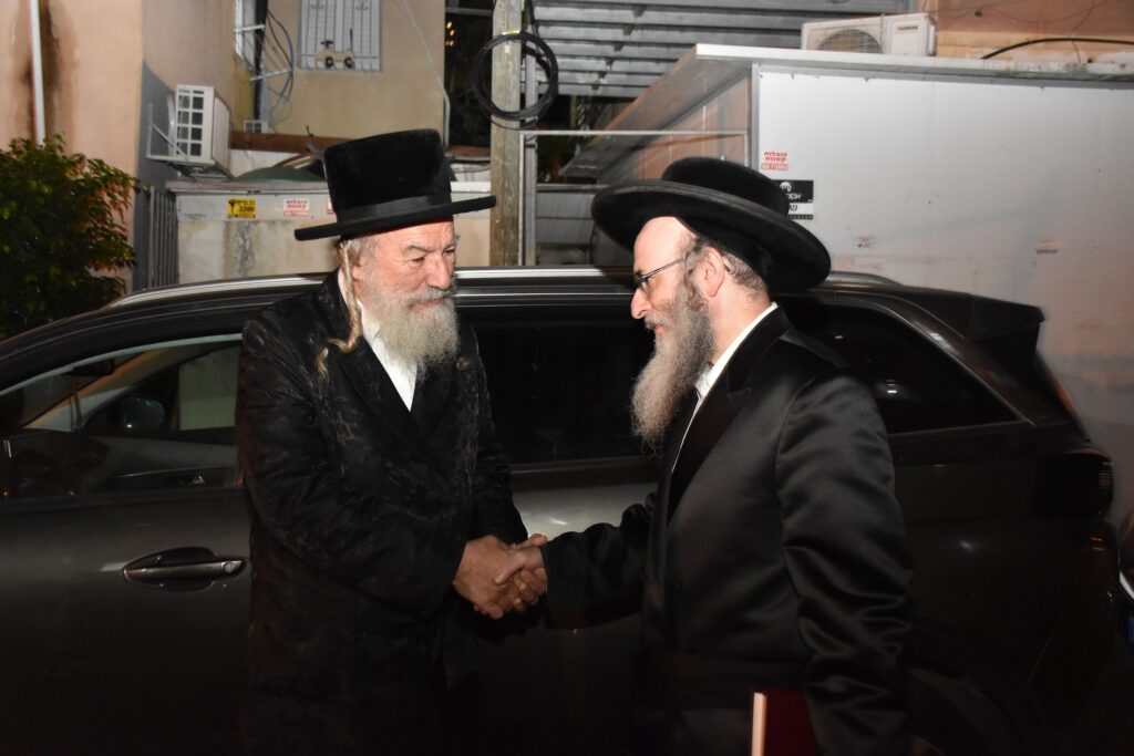 חסידי אשלג קוננו עם הרבי על חורבן הבית