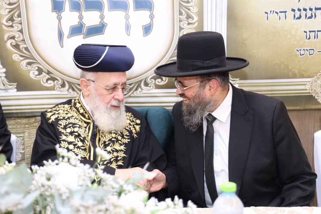 מעמד כבוד התורה בראשות הראשל"צ שהוציא את ספרו בספרדית