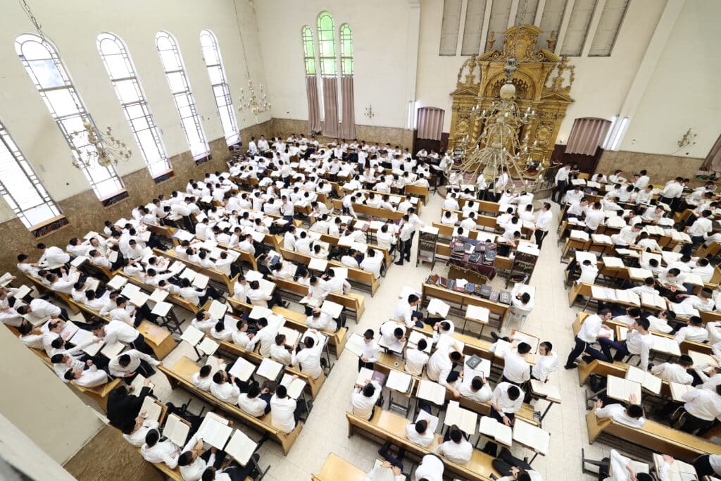 תיעוד מרהיב: כך נראה השבוע הראשון של אלול בישיבת פוניבז' תיעוד מרהיב: כך נראה השבוע הראשון של אלול בישיבת פוניבז'