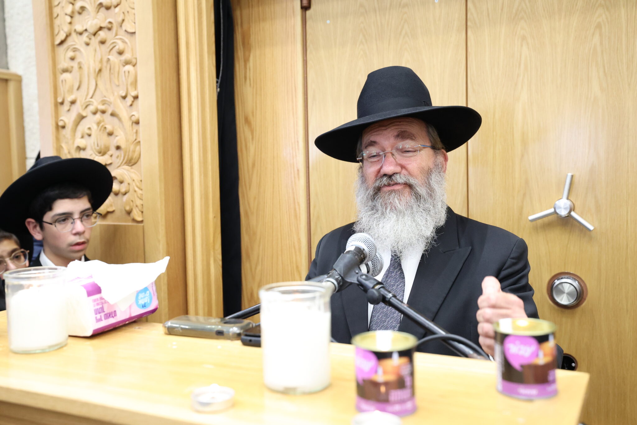 גלריה: אלפים ליוו את מיטת ראש הישיבה הנערץ שהלך לעולמו