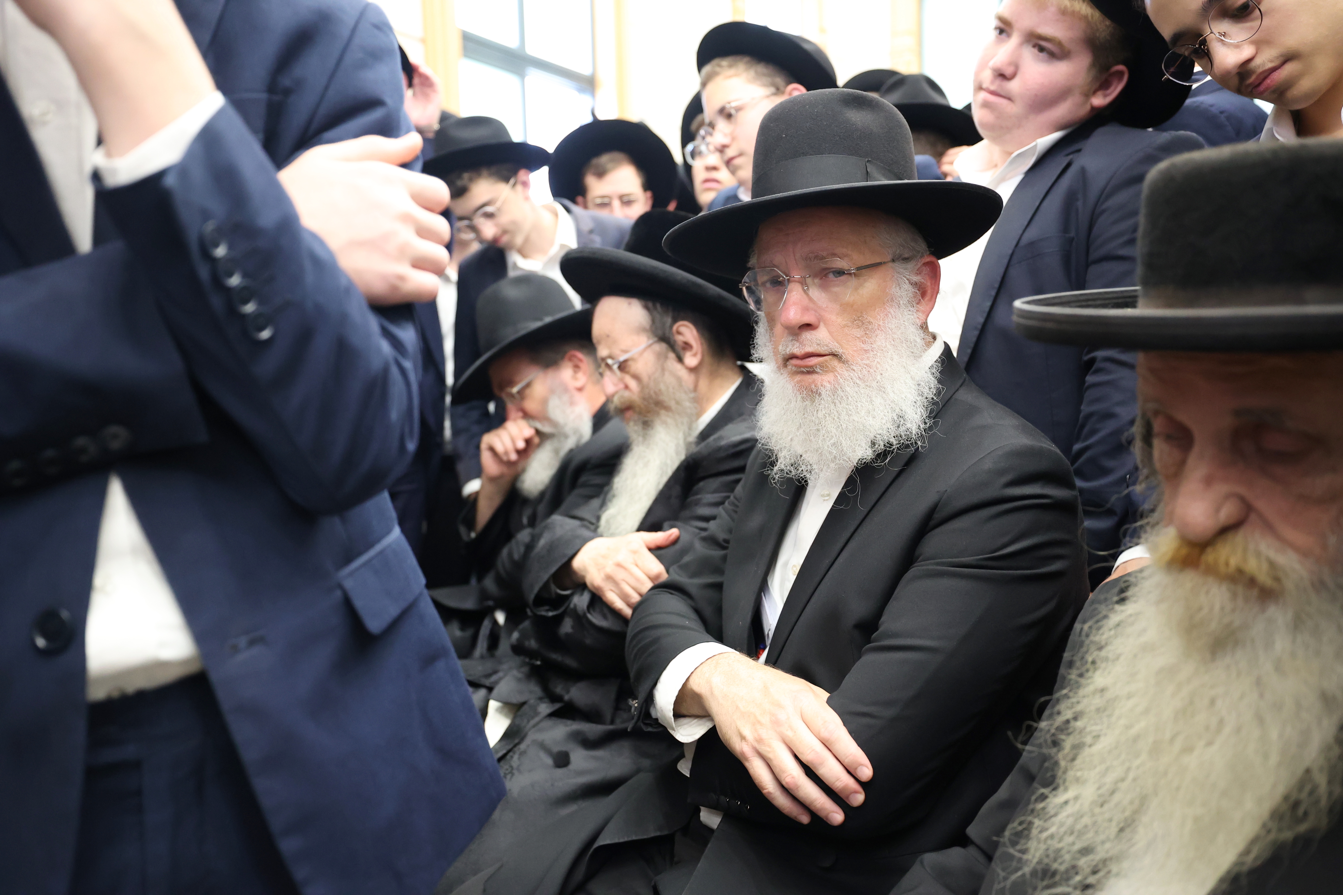 גלריה: אלפים ליוו את מיטת ראש הישיבה הנערץ שהלך לעולמו