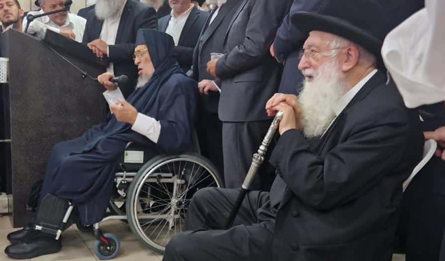 קהל אלפים השתתף בהלוויית זקן רבני משפחת אבוחצירא