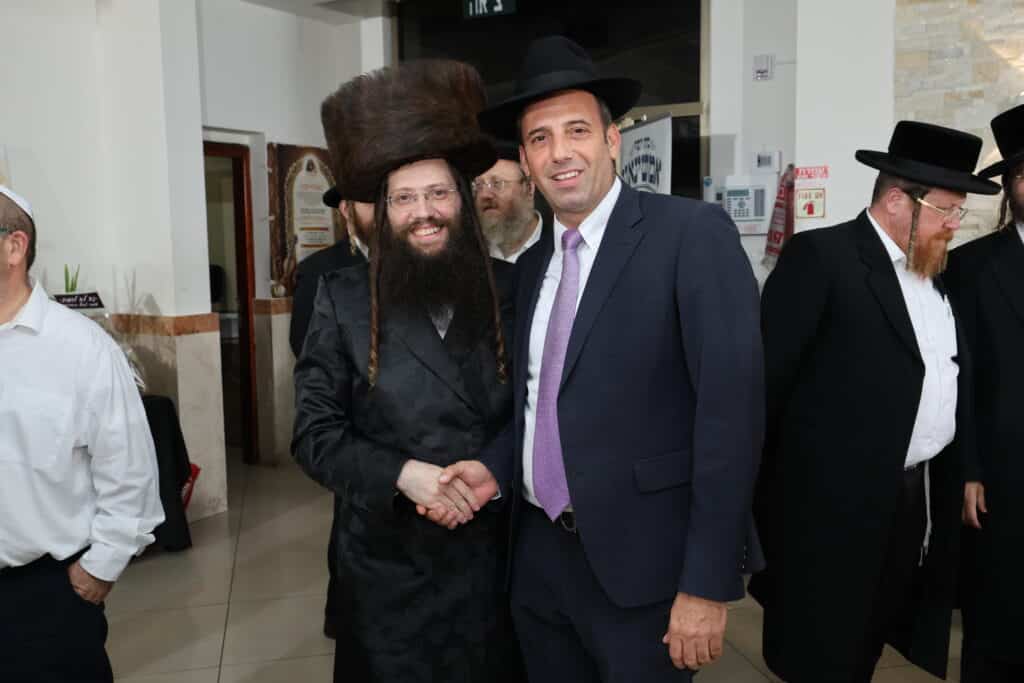 גלריה: סגן ומ"מ ראה"ע בית שמש חגג אירוסין לבתו הבכורה