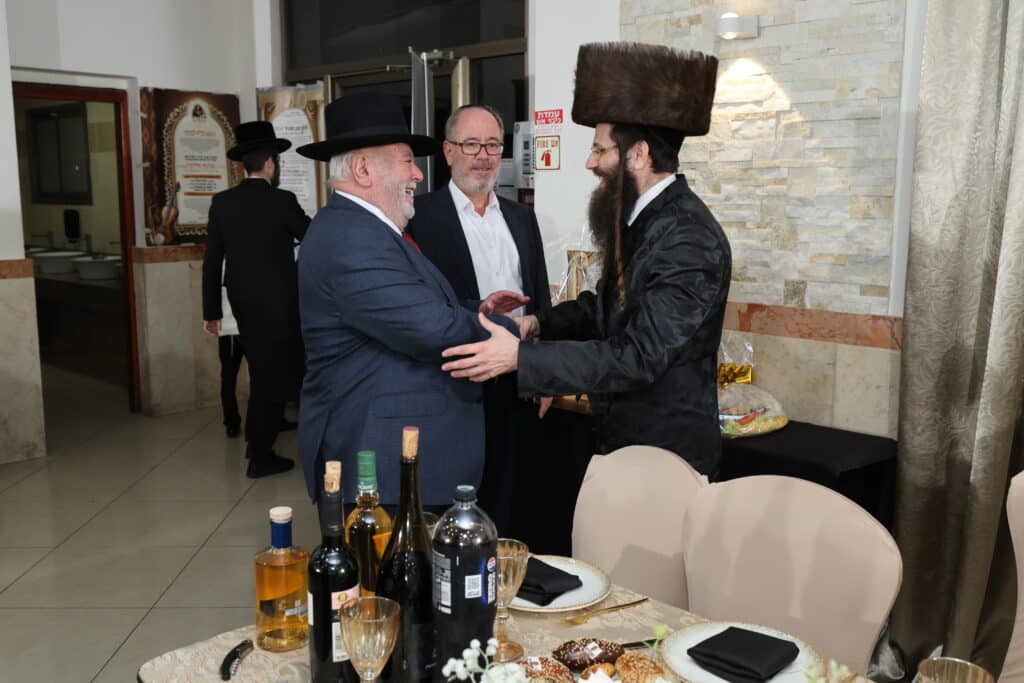 גלריה: סגן ומ"מ ראה"ע בית שמש חגג אירוסין לבתו הבכורה