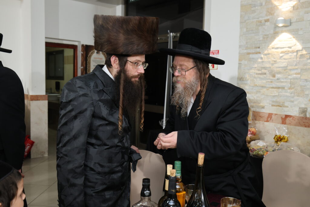 גלריה: סגן ומ"מ ראה"ע בית שמש חגג אירוסין לבתו הבכורה