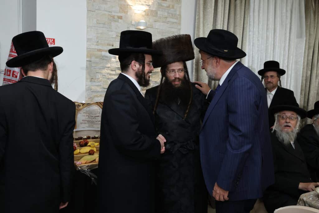 גלריה: סגן ומ"מ ראה"ע בית שמש חגג אירוסין לבתו הבכורה