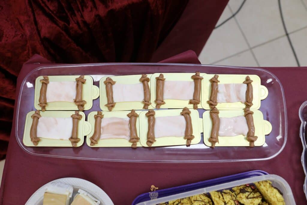 גלריה | נוף הגליל: בתלמוד תורה ברסלב חגגו 'חומש סעודה'