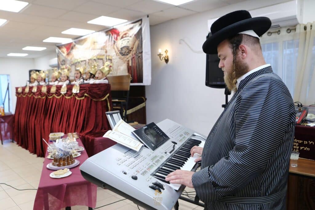 גלריה | נוף הגליל: בתלמוד תורה ברסלב חגגו 'חומש סעודה'