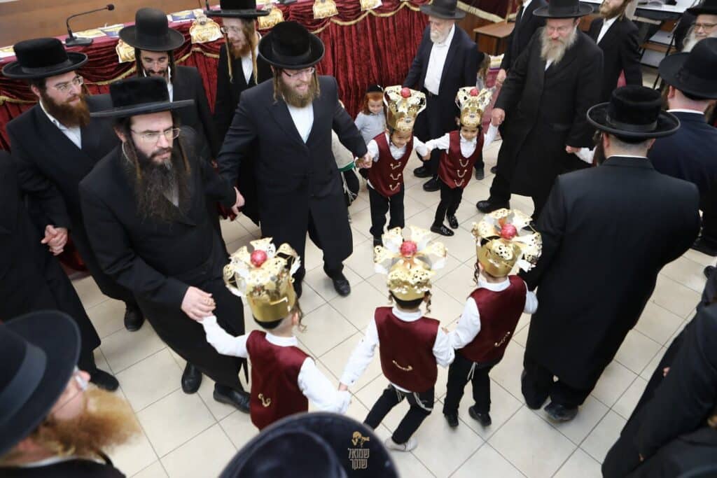 גלריה | נוף הגליל: בתלמוד תורה ברסלב חגגו 'חומש סעודה'