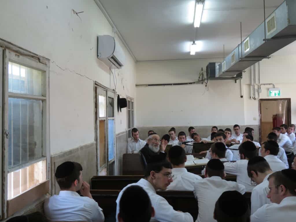 תיעוד מרהיב: כך נראה השבוע הראשון של אלול בישיבת פוניבז' תיעוד מרהיב: כך נראה השבוע הראשון של אלול בישיבת פוניבז'