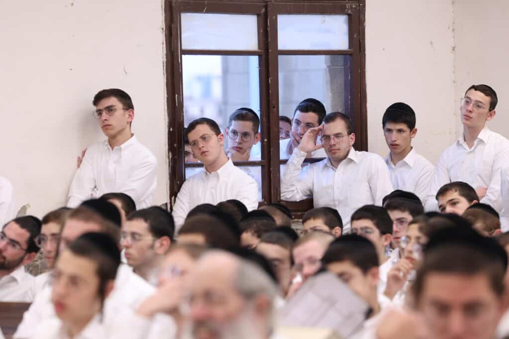 תיעוד מרהיב: כך נראה השבוע הראשון של אלול בישיבת פוניבז' תיעוד מרהיב: כך נראה השבוע הראשון של אלול בישיבת פוניבז'