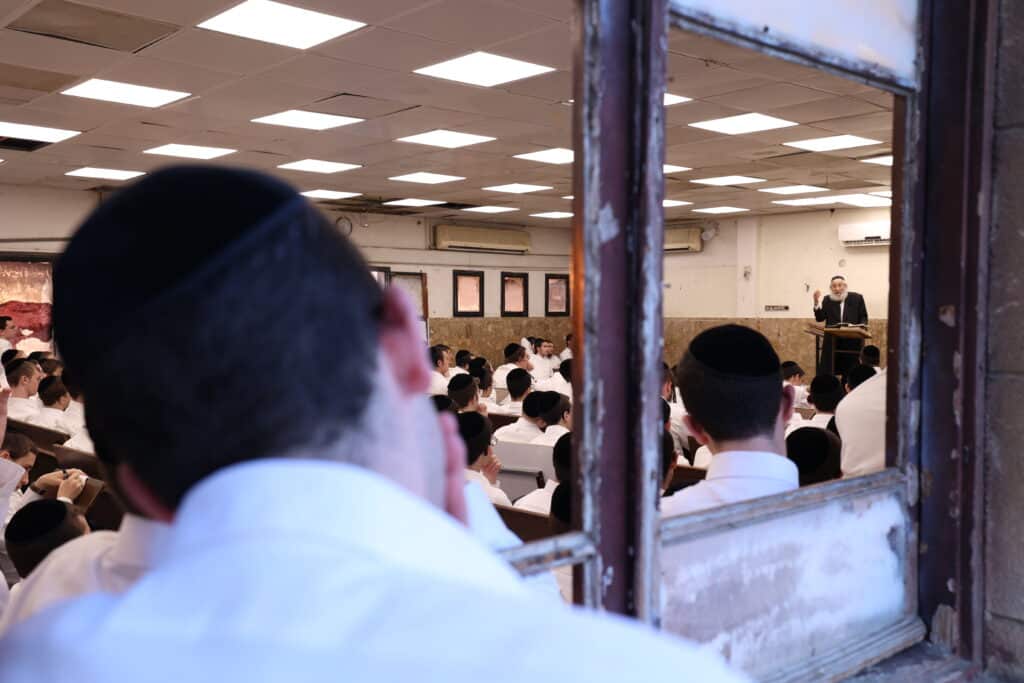 תיעוד מרהיב: כך נראה השבוע הראשון של אלול בישיבת פוניבז' תיעוד מרהיב: כך נראה השבוע הראשון של אלול בישיבת פוניבז'