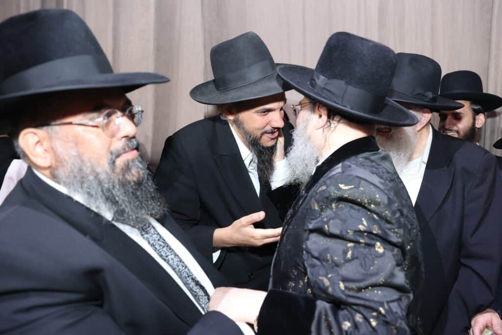 האדמו"ר בירך על היין בכוס שבה קידשו בנישואי הבבא סאלי