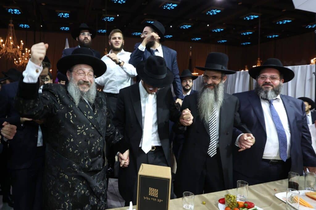 האדמו"ר בירך על היין בכוס שבה קידשו בנישואי הבבא סאלי