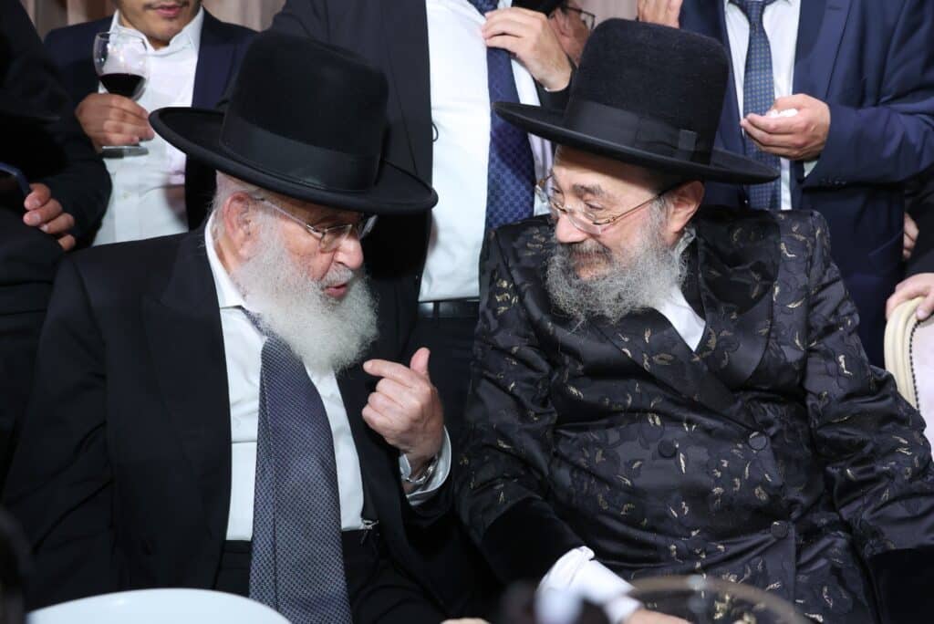 האדמו"ר בירך על היין בכוס שבה קידשו בנישואי הבבא סאלי