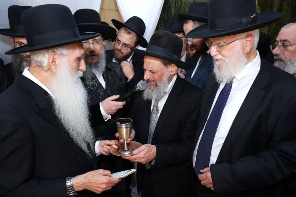 האדמו"ר בירך על היין בכוס שבה קידשו בנישואי הבבא סאלי