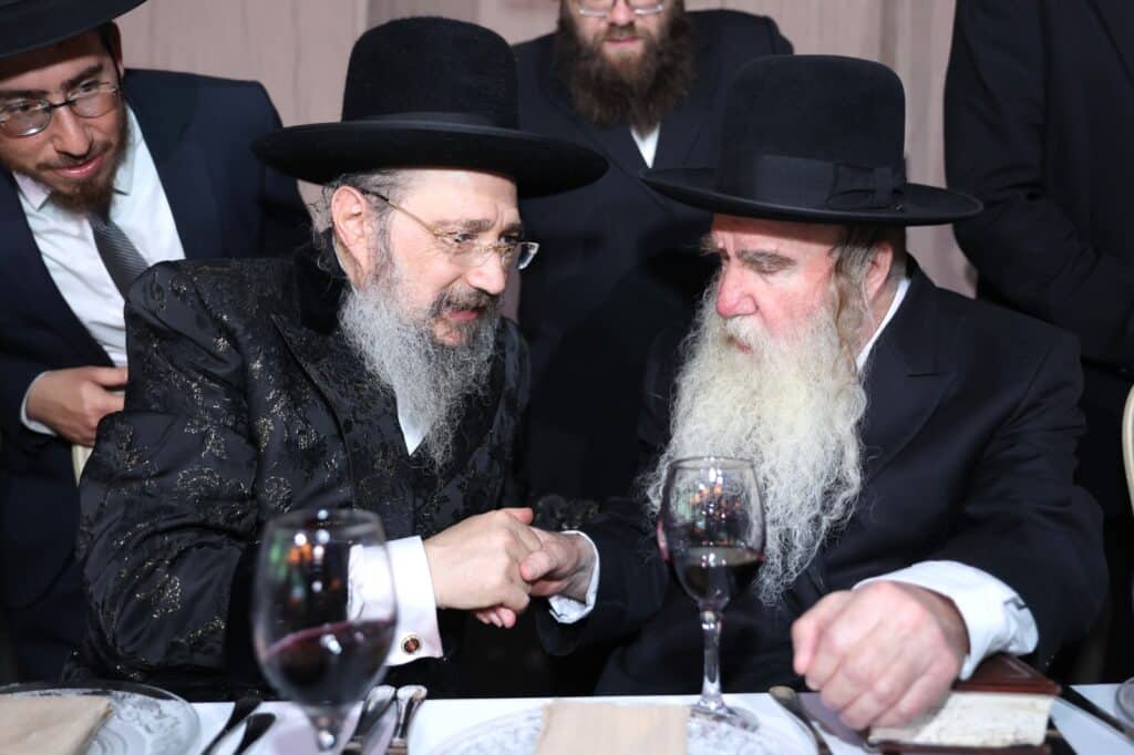 האדמו"ר בירך על היין בכוס שבה קידשו בנישואי הבבא סאלי