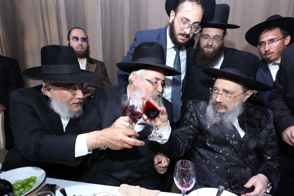 האדמו"ר בירך על היין בכוס שבה קידשו בנישואי הבבא סאלי