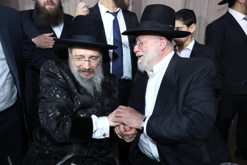 האדמו"ר בירך על היין בכוס שבה קידשו בנישואי הבבא סאלי