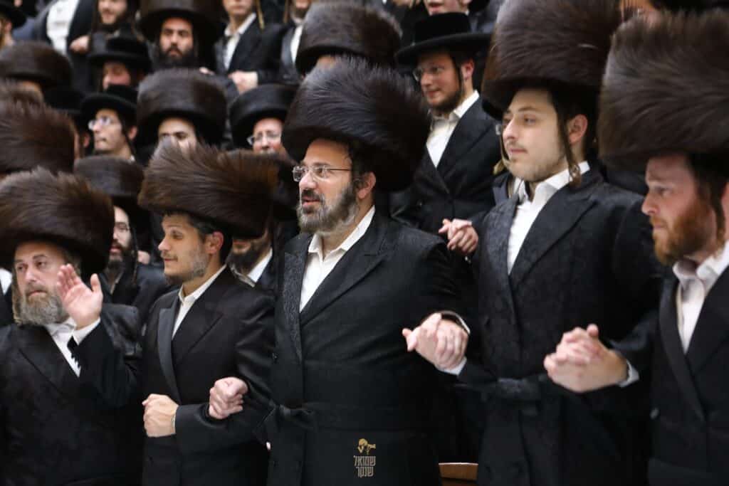 גלריה: שבת מרוממת בצל הגה"צ רבי אלימלך בידרמן