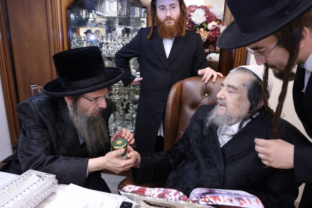 מסע מרומם של האדמו''ר מבראד למקומות הקדושים בטבריה