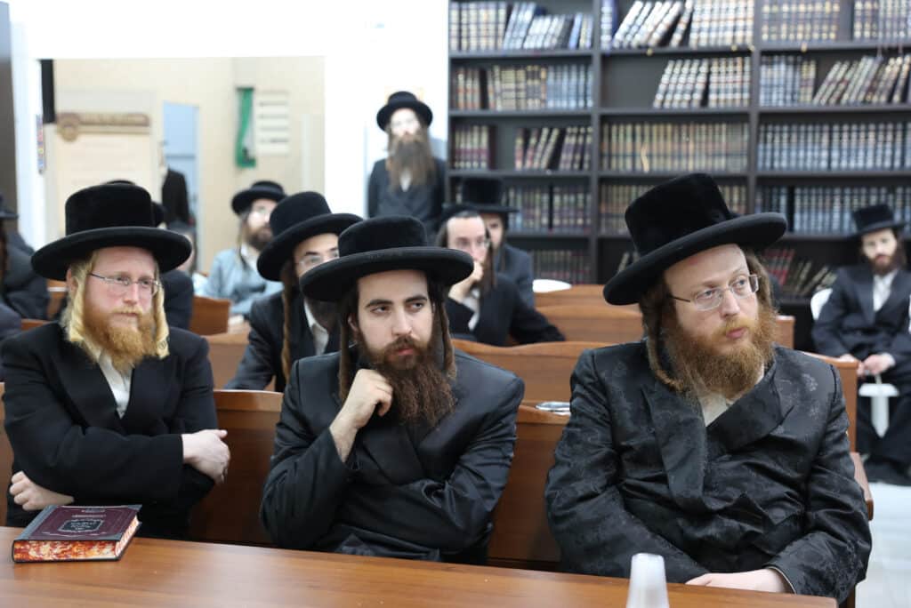 המשפיע רבי מיילך חיזק את בית שמש