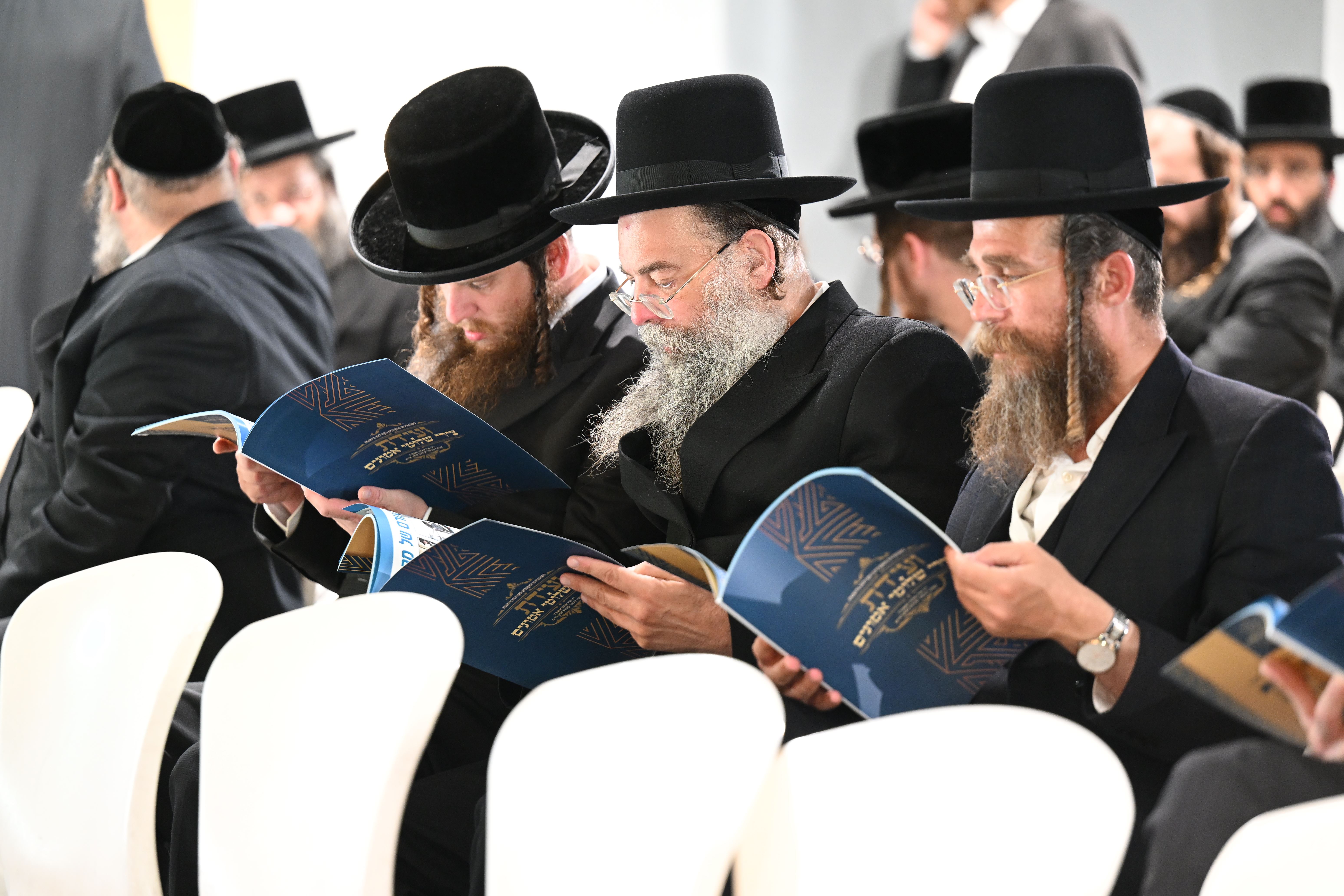 גלריה וסיקור נרחב מועידת שלומי אמונים גלריה וסיקור נרחב מועידת שלומי אמונים