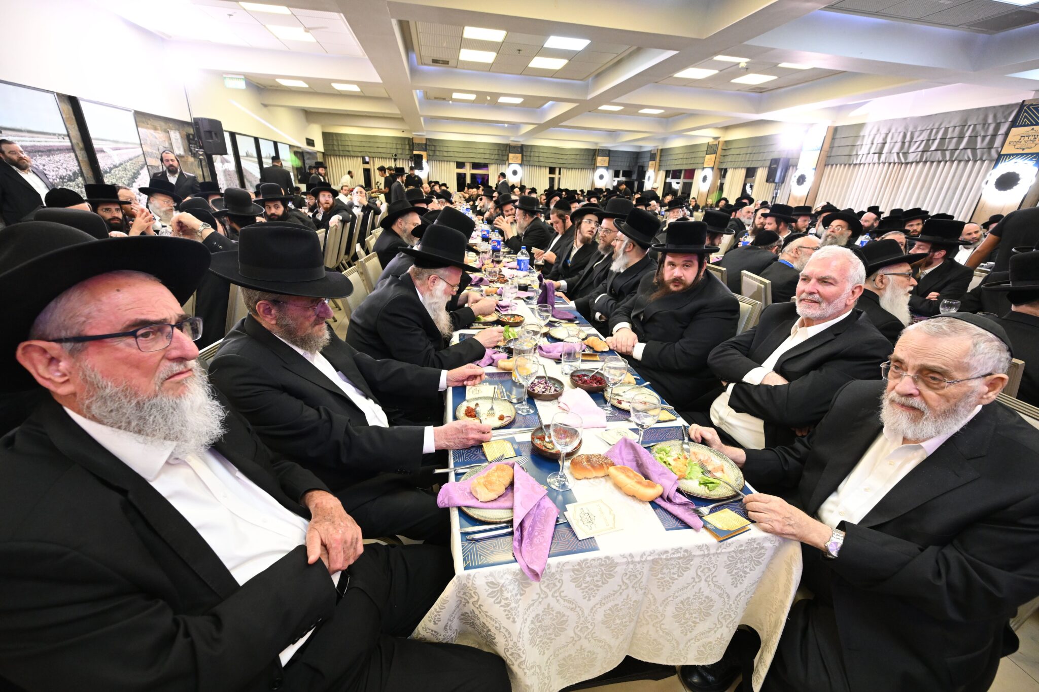 גלריה וסיקור נרחב מועידת שלומי אמונים גלריה וסיקור נרחב מועידת שלומי אמונים