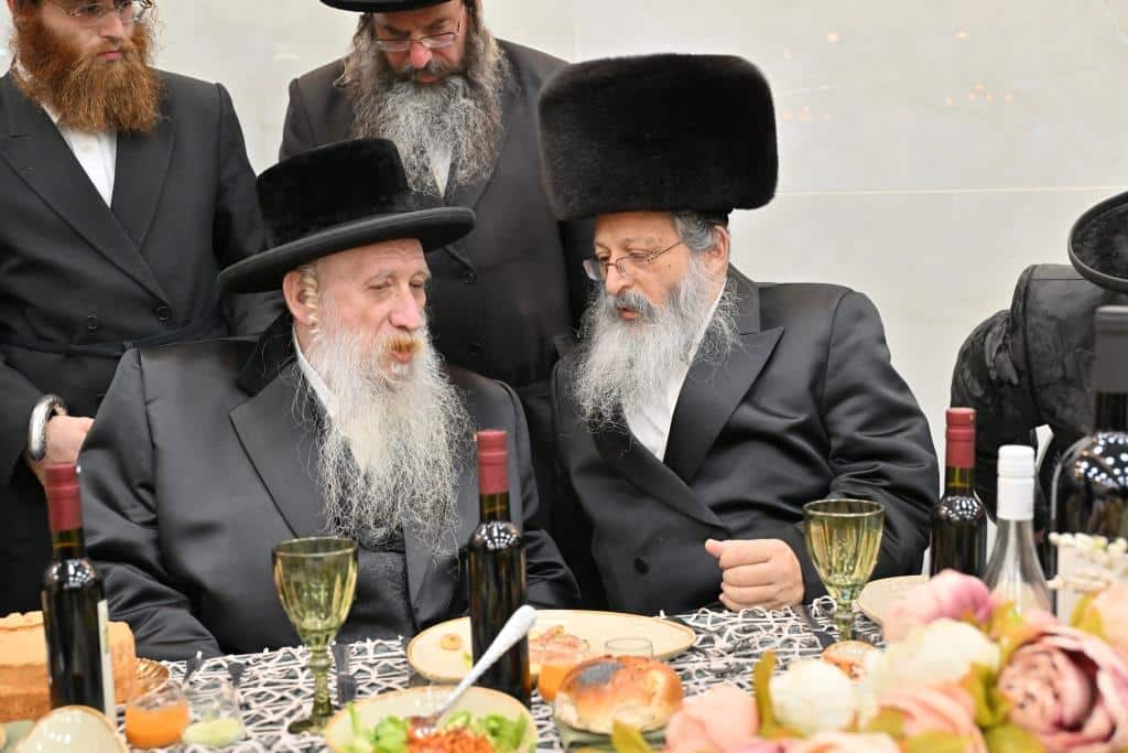 בהשתתפות אדמו"רים: תיעוד מימי השמחה אצל סגר"ע אשדוד