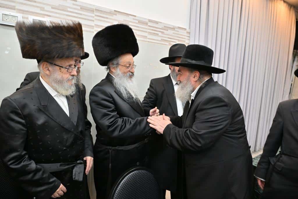 בהשתתפות אדמו"רים: תיעוד מימי השמחה אצל סגר"ע אשדוד