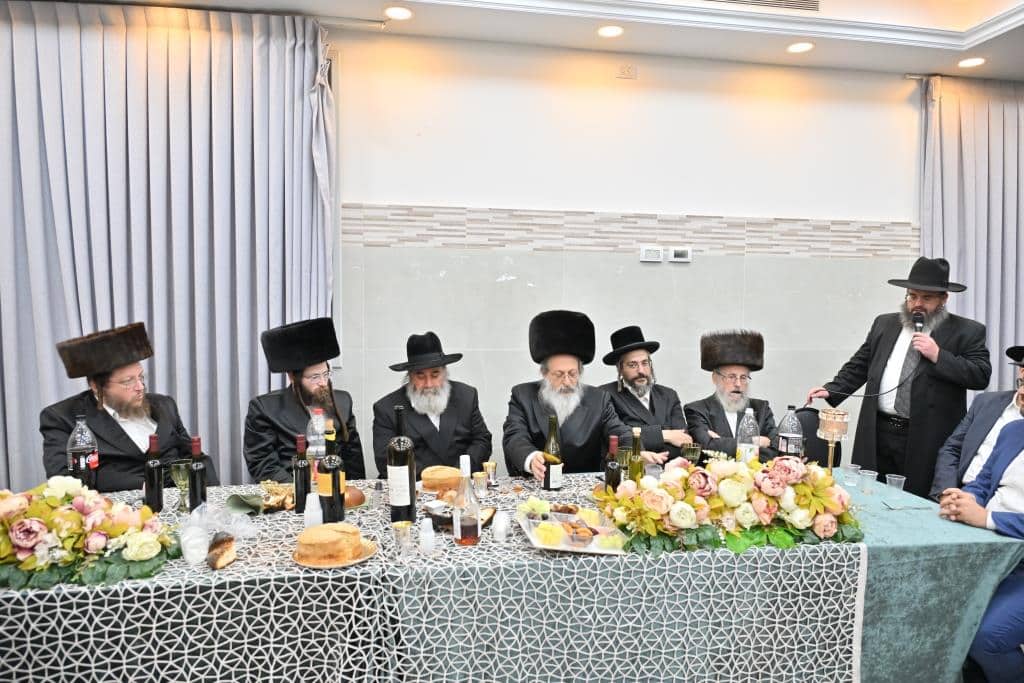 בהשתתפות אדמו"רים: תיעוד מימי השמחה אצל סגר"ע אשדוד