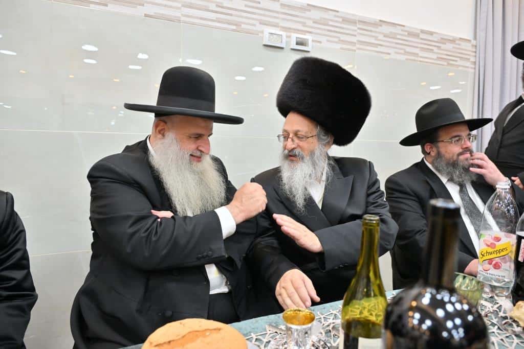 בהשתתפות אדמו"רים: תיעוד מימי השמחה אצל סגר"ע אשדוד