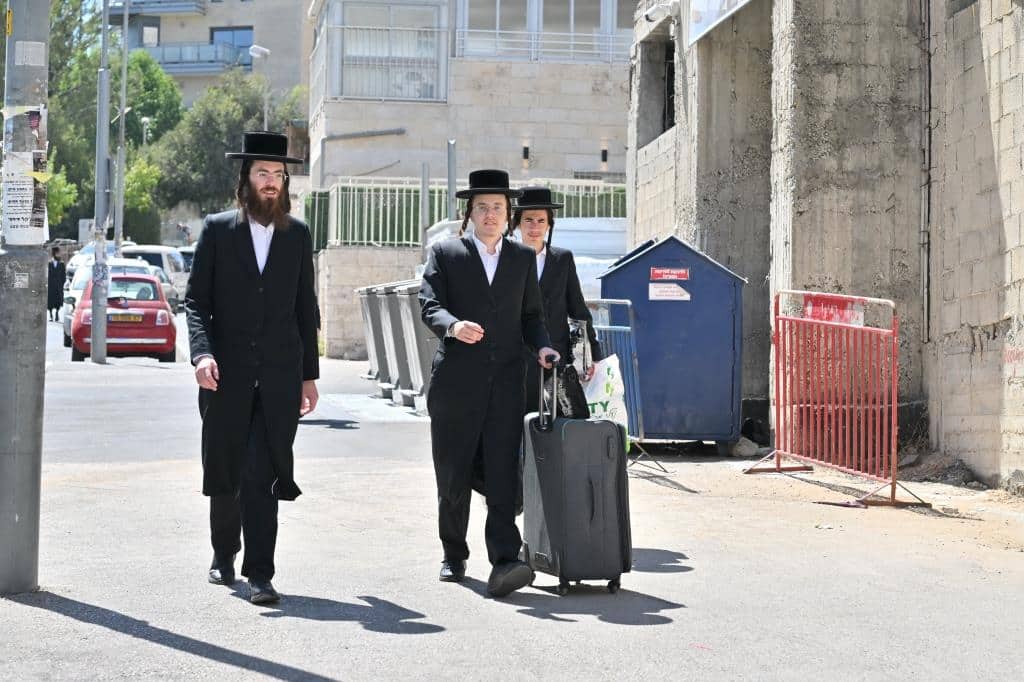 גלריה: כך פתחו הבחורים החסידיים את זמן אלול