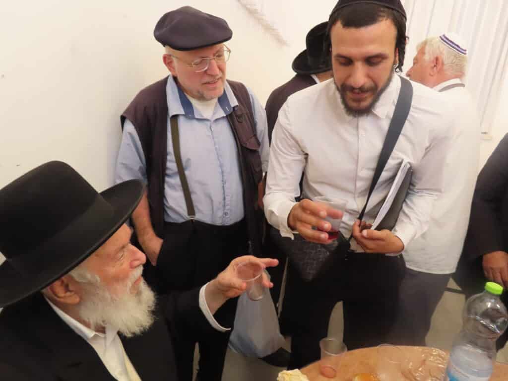 העיר 'צפת' לא צריכה חיזוק, גדולי ישראל הקבורים בה מגינים עליה!