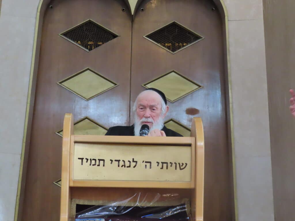 העיר 'צפת' לא צריכה חיזוק, גדולי ישראל הקבורים בה מגינים עליה!