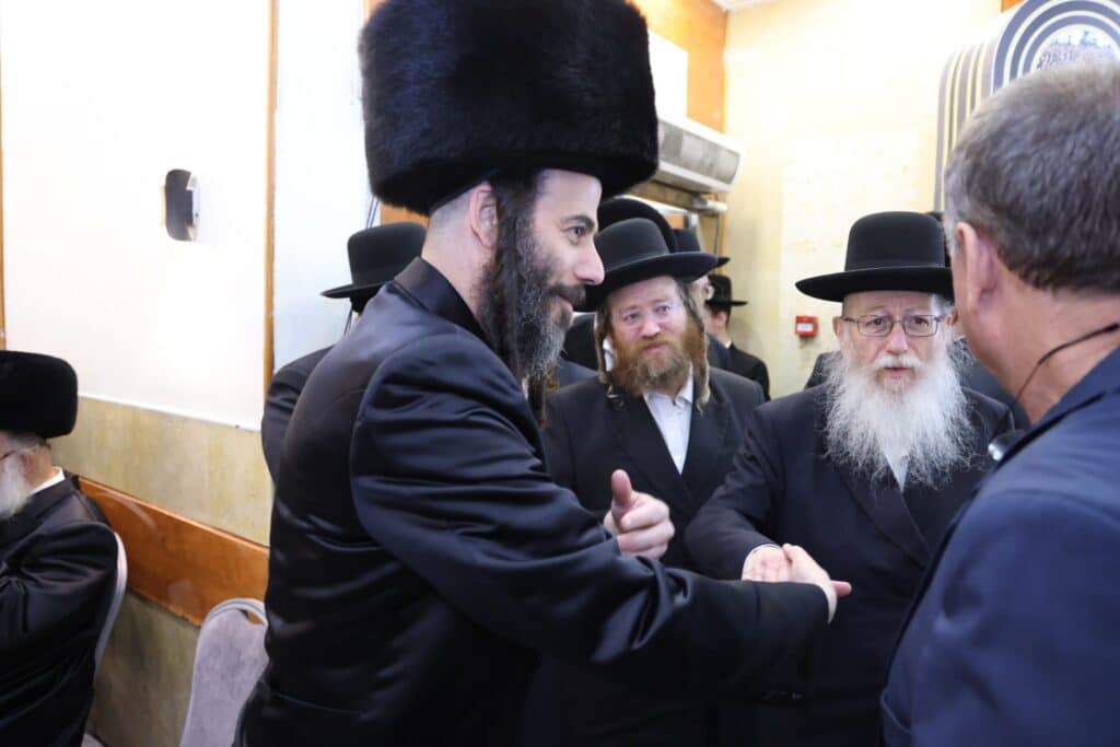 מוטי בבצ'יק חיתן, בכירי המדינה הגיעו • תיעוד ענק