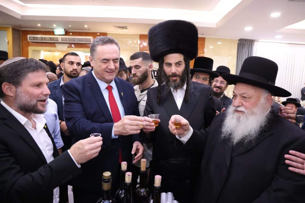 מוטי בבצ'יק חיתן, בכירי המדינה הגיעו • תיעוד ענק