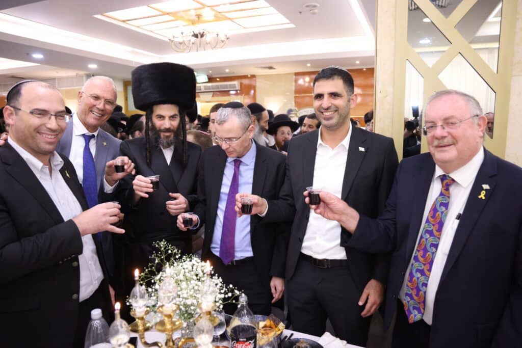 מוטי בבצ'יק חיתן, בכירי המדינה הגיעו • תיעוד ענק